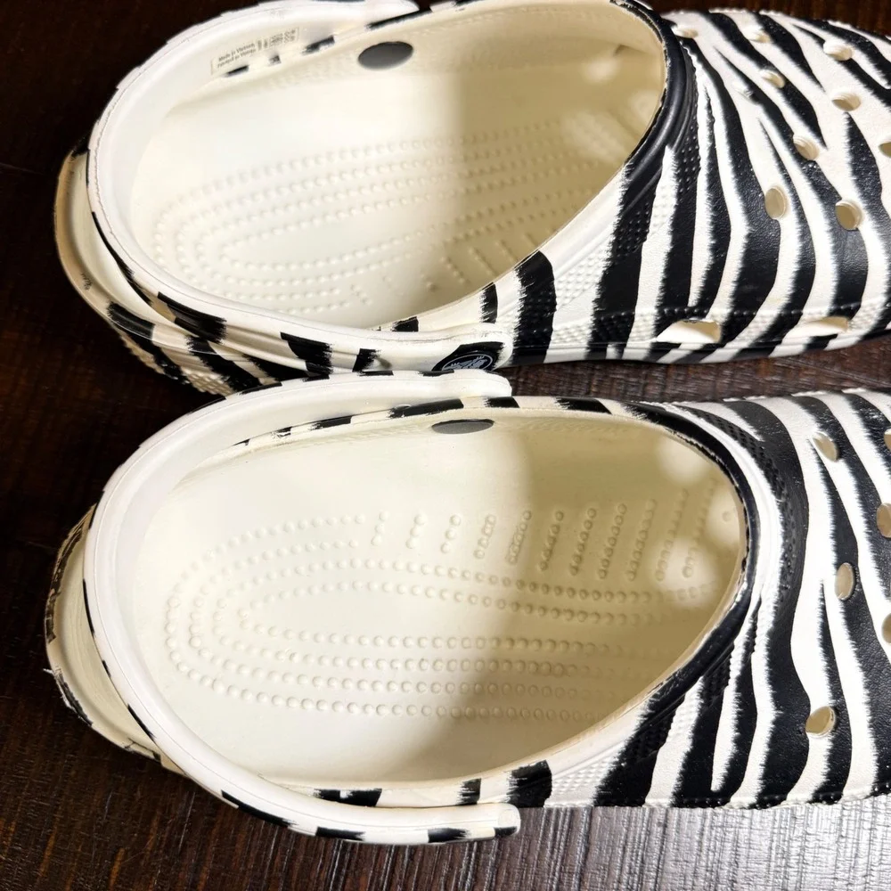 Crocs Classic Clogs Zebra Print Black White Mens 9 Womens 11 Animal Pattern